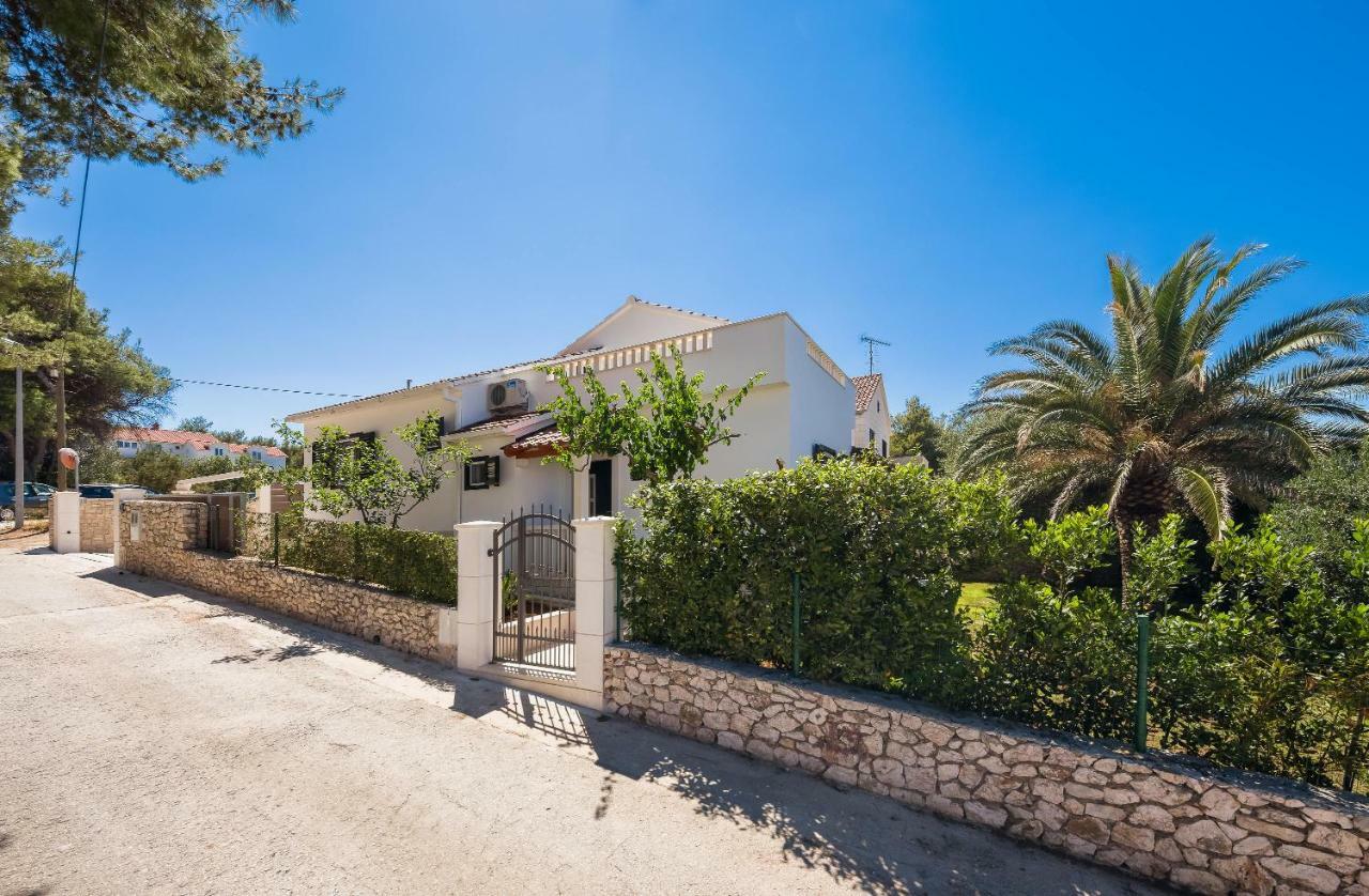 Holiday Home Brac Supetar Exterior photo